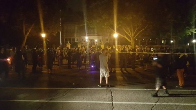 Έρευνα για τη δολοφονία Αφροαμερικανού από αστυνομικό ζητά ο κυβερνήτης της Μινεσότα