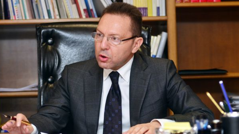 Στουρνάρας: Άμεσα η ελάφρυνση των capital controls