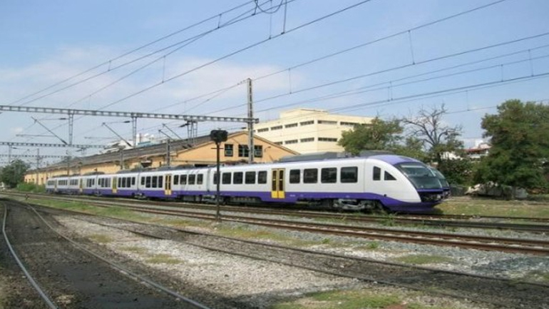 Ακινητοποημένα τρένα και προαστιακός από αύριο έως και την Τρίτη