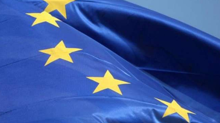 Κλιμάκιο της Ε.Ε στα κέντρα φιλοξενίας προσφύγων σε Σκαραμαγκά και Ριτσώνα