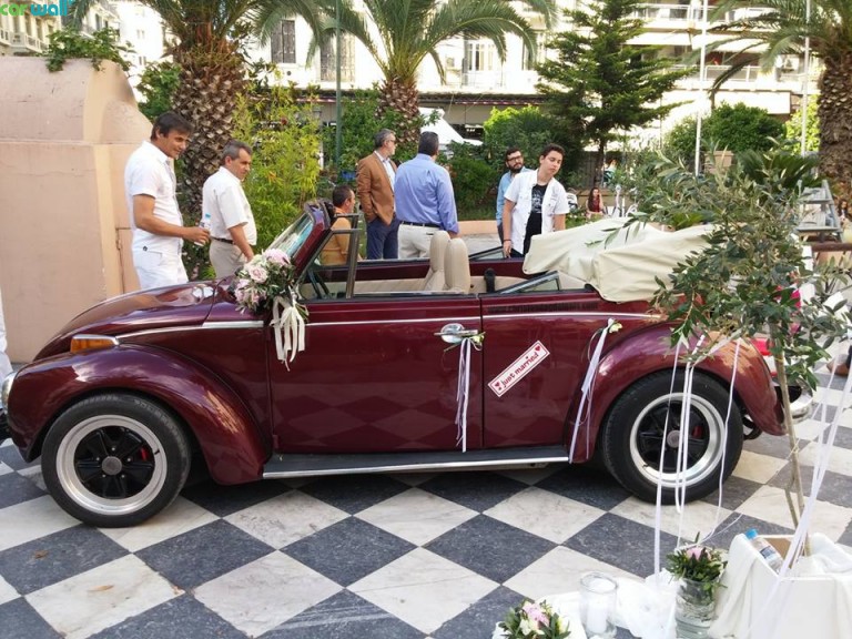 Το VW Beetle cabriolte πάει και σε... γάμους!