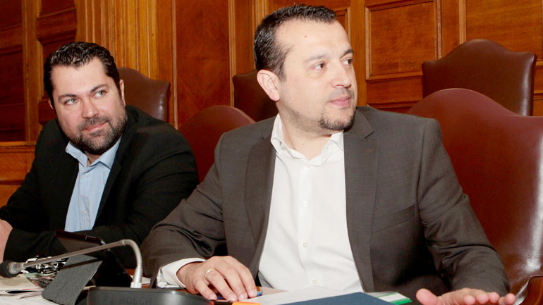 Πυρά Κρέτσου κατά Άδωνι για τις δηλώσεις περί του τηλεοπτικού σταθμού ΣΚΑΪ