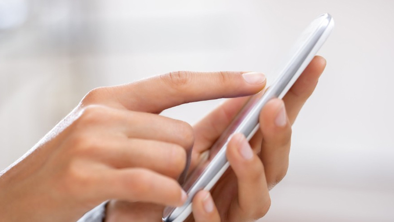 Η ασφαλής χρήση του διαδικτύου προβληματίζει γονείς και ειδικούς