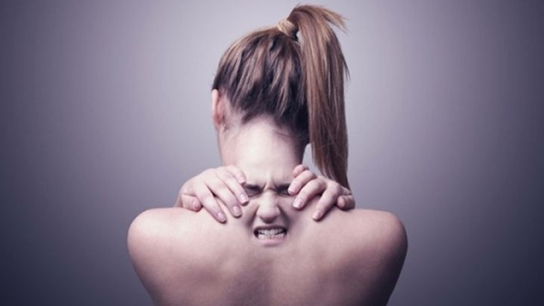 Ψύξη από το air condition: Τι να κάνετε για τον πόνο και το «πιάσιμο»