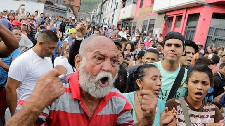 Άνοιξε τα σύνορα η Κολομβία για να βοηθήσει τους εξαθλιωμένους πολίτες της Βενεζουέλας