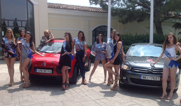 Πολλά... μοντέλα!