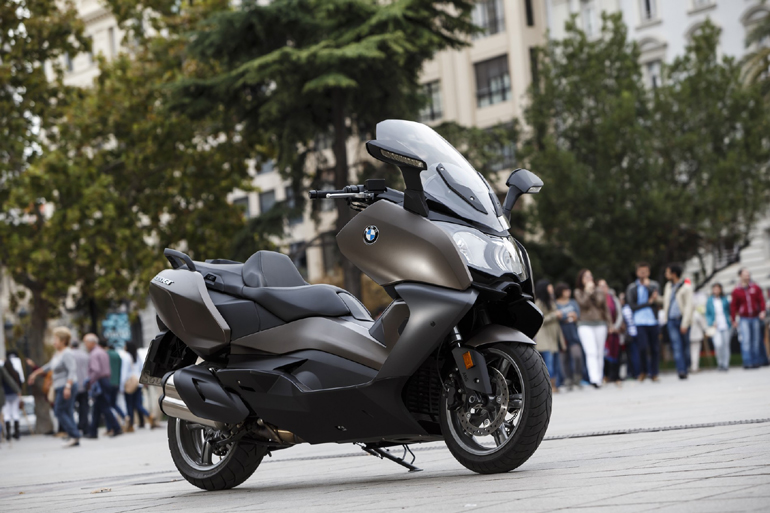 Μεγάλη η ζήτηση των scooter της BMW...