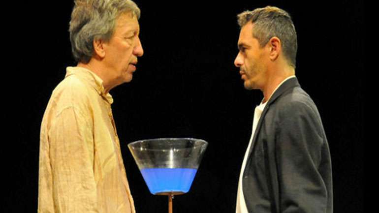 «Πλάτωνα Απολογία Σωκράτη» στο θέατρο Βράχων «Άννα Συνοδινού» στον Βύρωνα