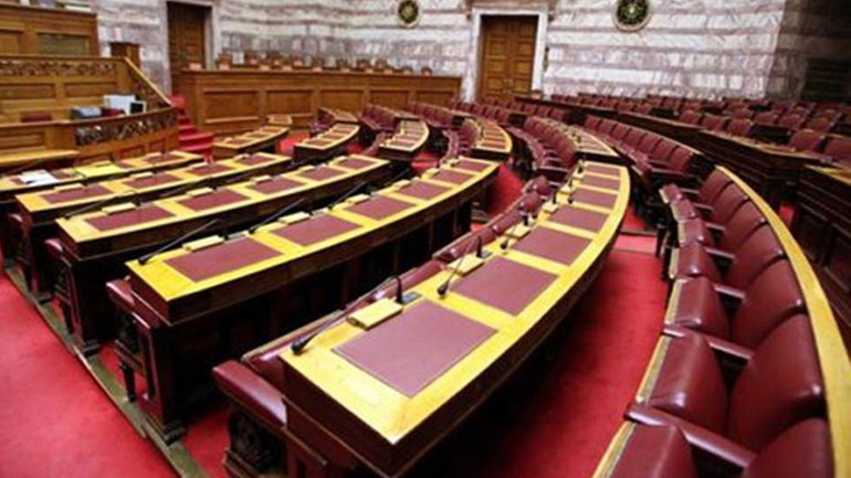 Κατατέθηκε το νομοσχέδιο για την καταπολέμηση του λαθρεμπορίου καπνού