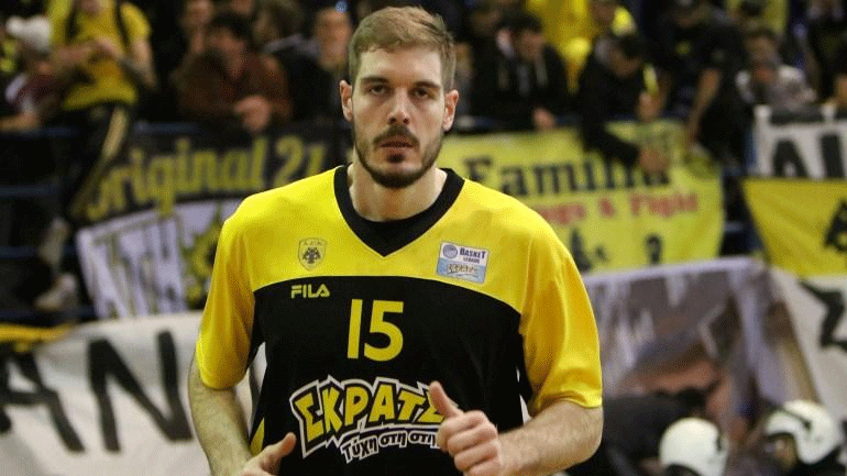 ΑΕΚ: «Διαζύγιο» με τον Σαρικόπουλο