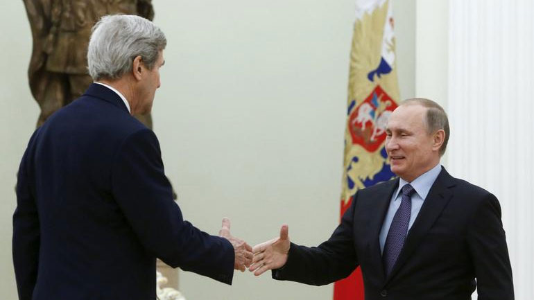 Στη Μόσχα ο Κέρι για συνάντηση με τον Πούτιν