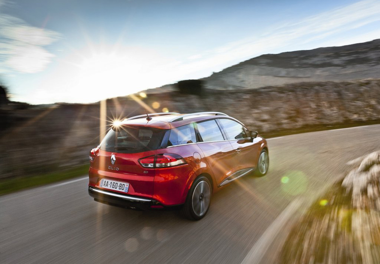 Το Clio είναι διαθέσιμο και σε έκδοση station wagon...