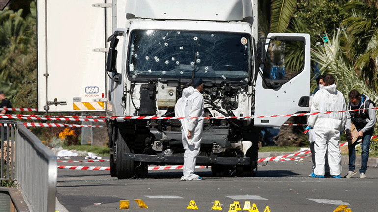 Γαλλία: Τέσσερις συλλήψεις για την αιματηρή επίθεση στη Νίκαια