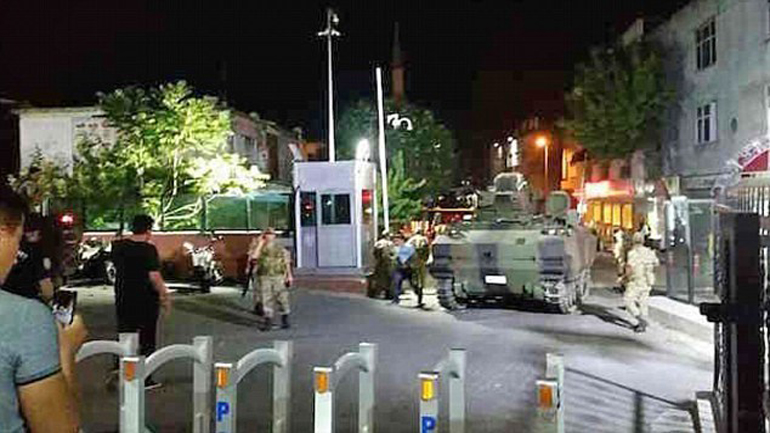 Οδηγία από το Φόρεϊν Όφις να παραμένουν οι Άγγλοι πολίτες της Τουρκίας στα σπίτια τους