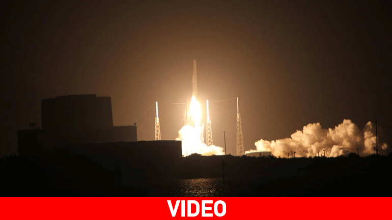 H εντυπωσιακή εκτόξευση του οχήματος Dragon προς τον Διεθνή Διαστημικό Σταθμό
