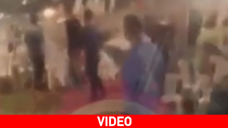 Σκηνές τρόμου: «Mπούκαρε» με το αυτοκίνητο σε πανηγύρι στην Αχαΐα