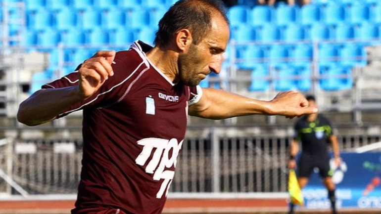 Ακούραστος Νεμπεγλέρας: Ανανέωσε στα 41 του!