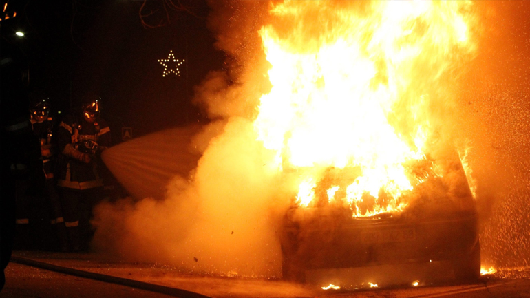 Φωτιά σε αυτοκίνητο στον Ασπρόπυργο