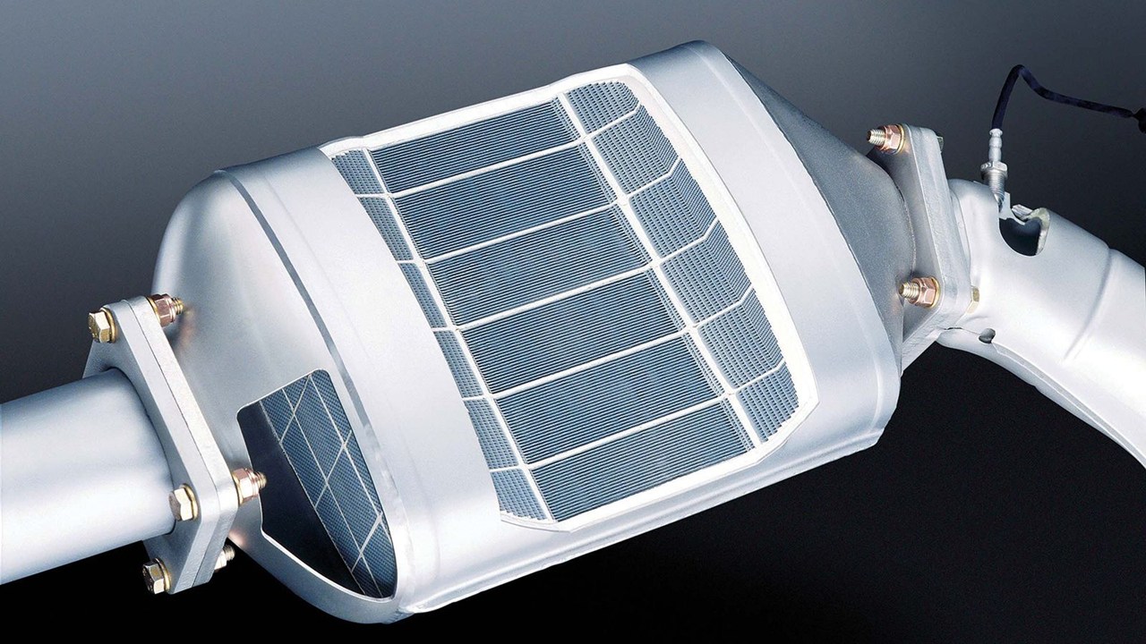 Το φίλτρο DPF κάνει δουλειά αλλά χρειάζεται και αλλαγή. Όμως το υψηλό κόστος αντικατάστασης λειτουργεί αποτρεπτικά για τους ιδιοκτήτες...