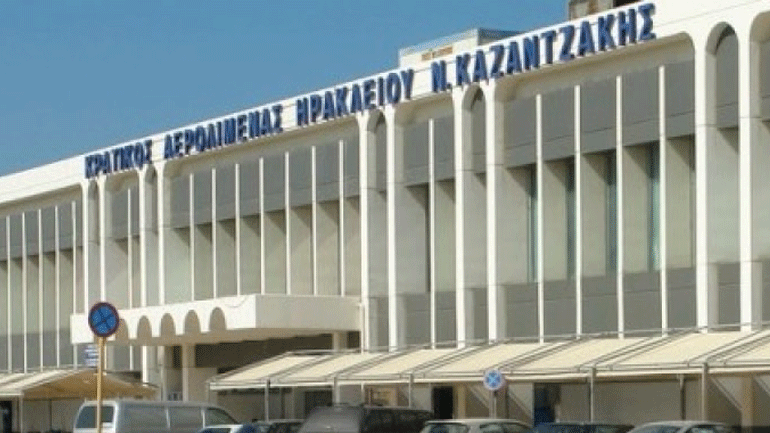 Ηράκλειο: Σύλληψη αλλοδαπής με πλαστά ταξιδιωτικά έγγραφα στο αεροδρόμιο