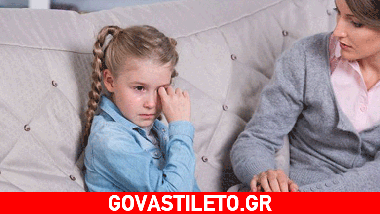 Τέσσερις ενδείξεις ότι καταπιέζετε το παιδί σας