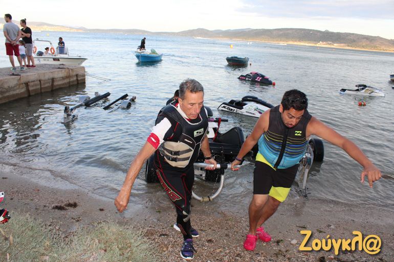 Τράβα, τράβα!!! Προσπαθώ...