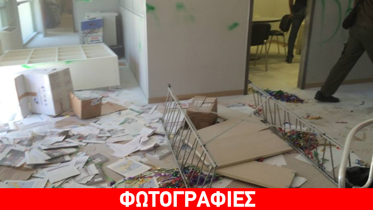 Εκτεταμένες φθορές προκάλεσαν άγνωστοι στο Δημαρχείο Θεσσαλονίκης