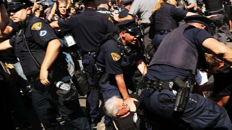 ΗΠΑ: Συλλήψεις 18 διαδηλωτών στο Κλίβελαντ