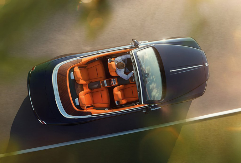 Rolls Royce Dawn... Τετραθέσιο και cabrio!