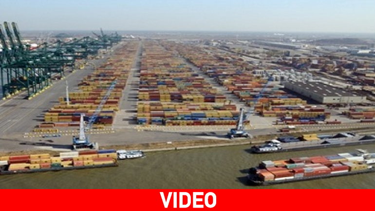 Αμβέρσα: Containership της Maersk συγκρούεται στην προβλήτα