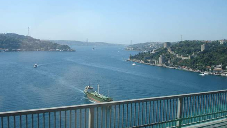 Το αποτυχημένο πραξικόπημα έριξε τις τιμές των τάνκερ στον Βόσπορο