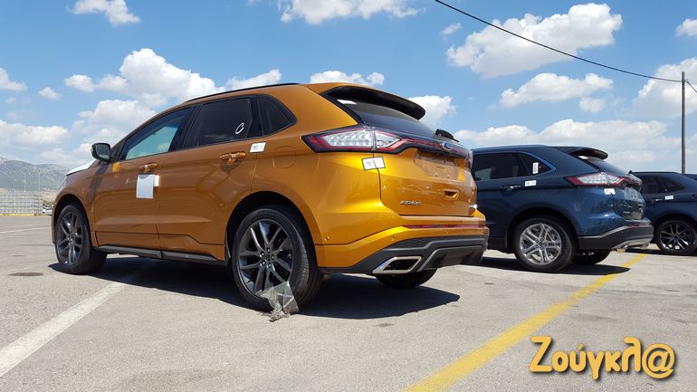 Το χρώμα αυτό τα... σπάει (ειδικά από κοντά)