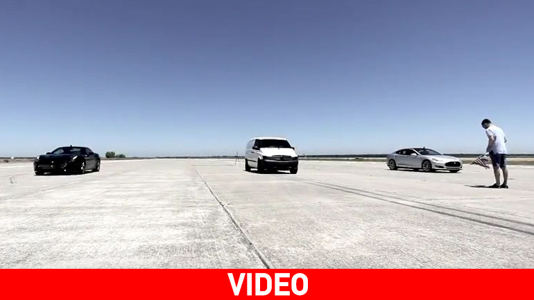 Mercedes Vito τα «ρίχνει» σε Ferrari και Tesla