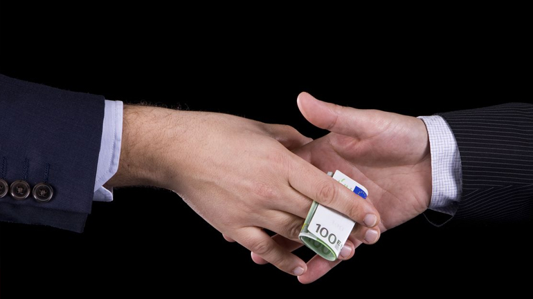 «Πρωταθλήτρια» στη διαφθορά η Αθήνα-σε ποιες πόλεις καταγράφονται οικονομικά αδικήματα