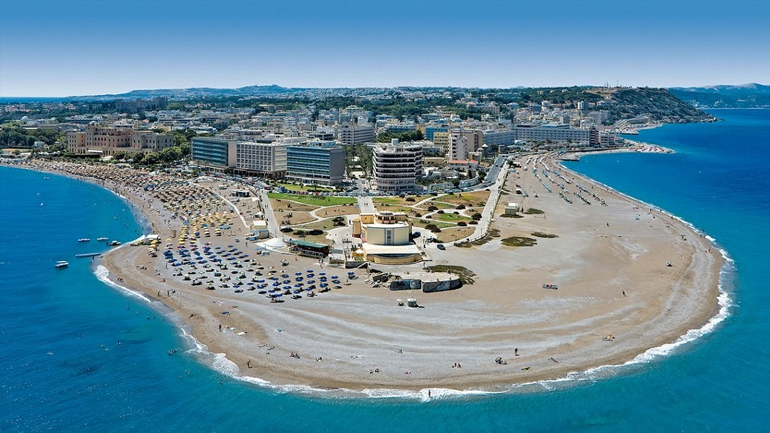 Τουρίστρια από τη Δανία που έχει επισκεφτεί τη Ρόδο… 150 φορές!