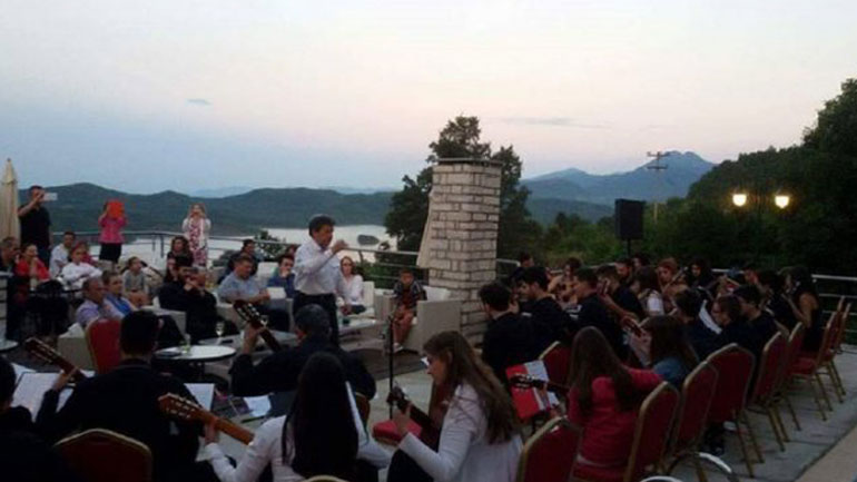 2ο Βραβείο Κιθαριστικών Συνόλων στο Φεστιβάλ Καρδίτας για το Δημοτικό Ωδείο και το Μουσικό Σχολείο Δράμας