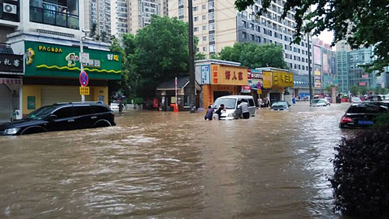 Κίνα: 26 νεκροί και 34 αγνοούμενοι από την κακοκαιρία