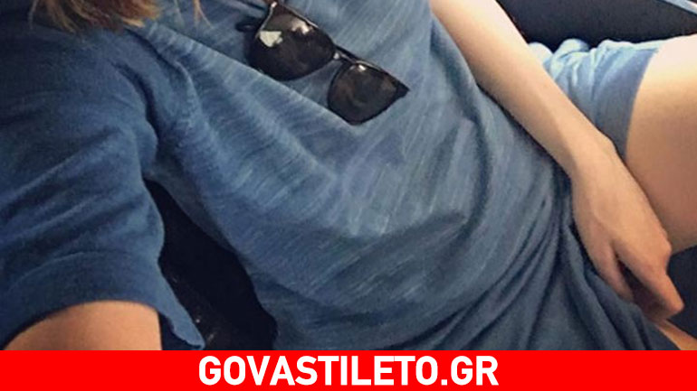 Πασίγνωστη ηθοποιός έβγαλε selfie με πόζα αλά Sharon Stone