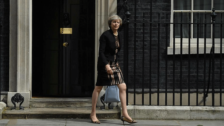 Στη Βόρεια Ιρλανδία η Τερέζα Μέι