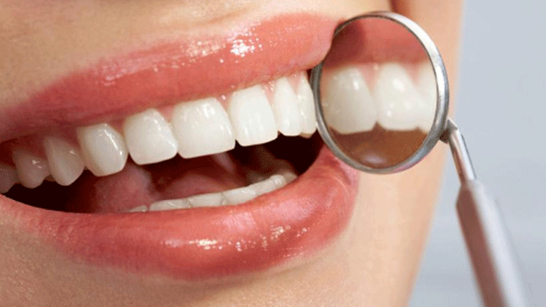 Τα δόντια μας και τι πρέπει να προσέχουμε το καλοκαίρι Τα δόντια μας και τι πρέπει να προσέχουμε το καλοκαίρι