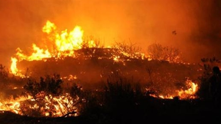 Πυρκαγιά στην Βούντενη Πάτρας Πυρκαγιά στην Βούντενη Πάτρας