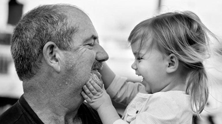 Πέντε λόγοι που το παιδί έχει αδυναμία στον παππού