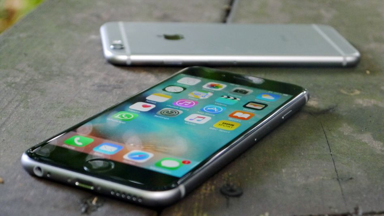 Πέφτουν οι πωλήσεις των iPhone για δεύτερο τρίμηνο