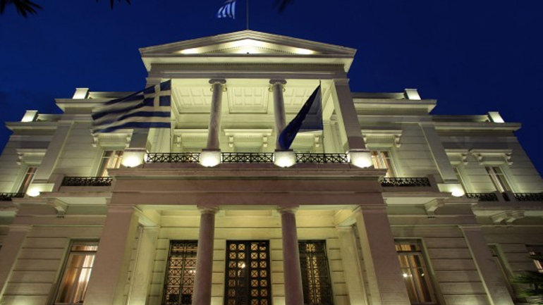 Προϊσταμένη μεταφραστικού τμήματος του υπ. Εξωτερικών έκανε… παράνομες μεταφράσεις