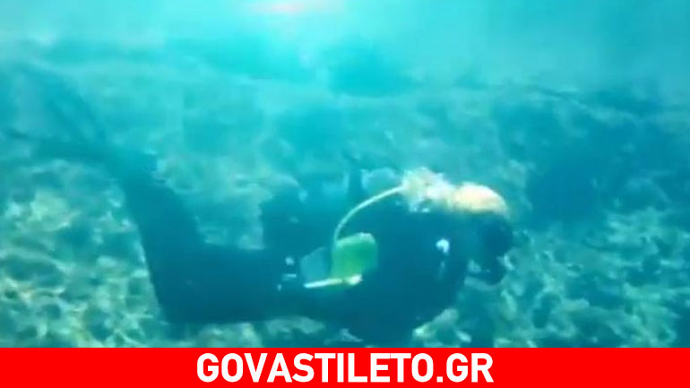 Αναδυόμενη Αφροδίτη: Το μυστικό της ξανθιάς παρουσιάστριας στο βυθό της θάλασσας