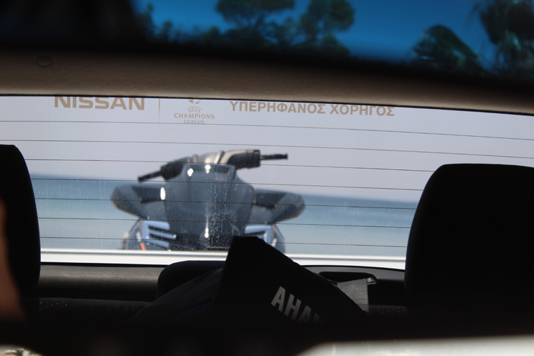 Να κοιτάς τον καθρέπτη και να βλέπεις αυτό... Εικόνα ανεκτίμητη!