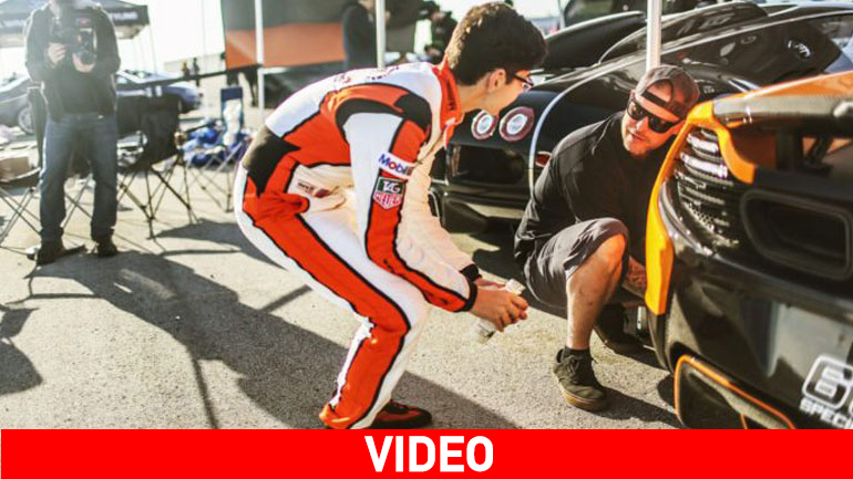 Ο πιτσιρικάς με τα supercars!