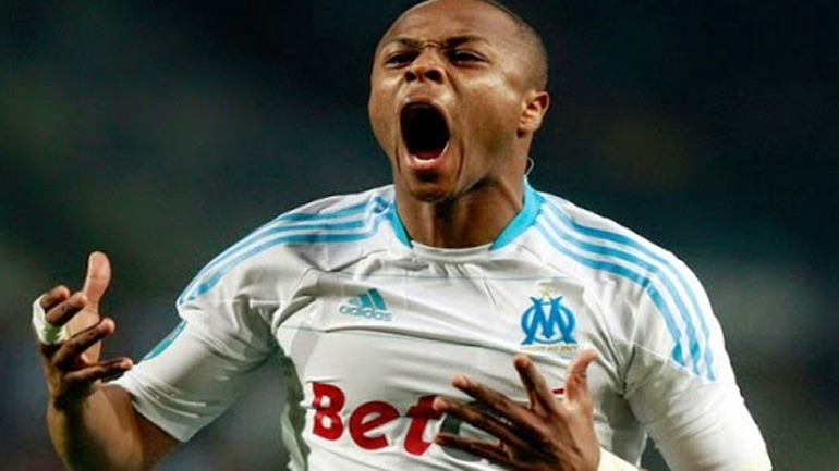 Επαφές της Γουέστ Χαμ για Αντρέ Αγιού