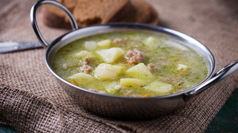 Λαχταριστή σούπα με κοτόπουλο και λαχανικά