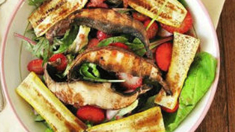 Σαλάτα με ψητά λαχανικά